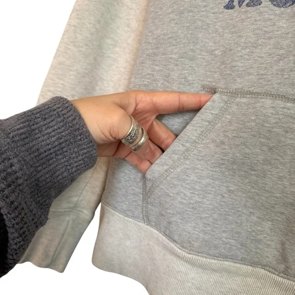 Vintage American Eagle “Go Big Montana” hoodie with embroidery - Picture 4 of 8